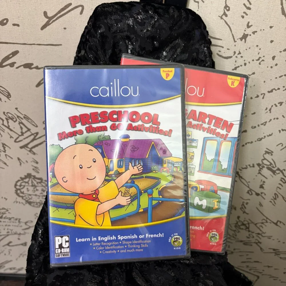 Caillou PC CD-ROM Set English Spanish French Preschool-K Activities Educational